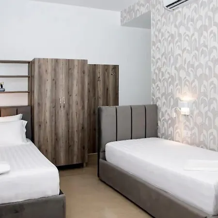 Hotel Alv *